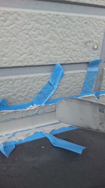 パテを重ねて充填